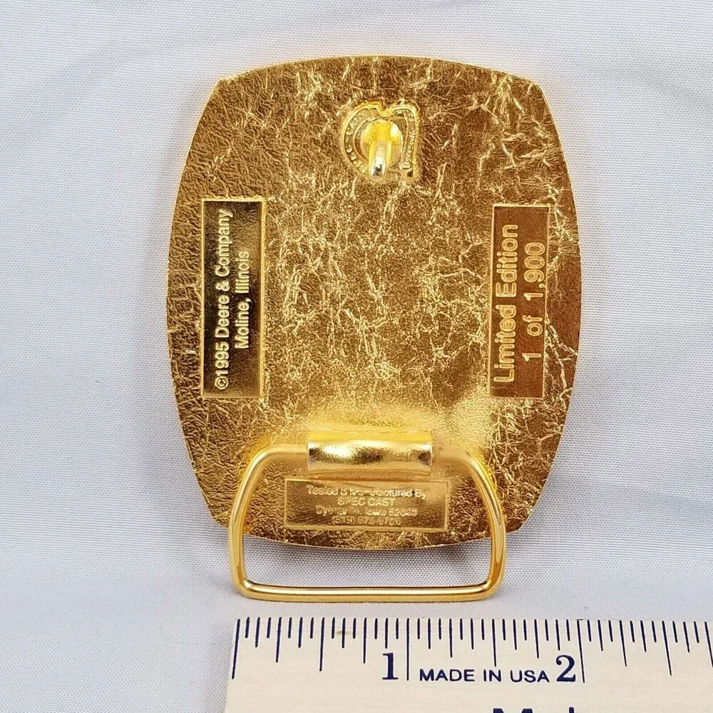 John Deere Engine Parts Sales Master 1995‎ Belt Buckle Gold Tone Tractor